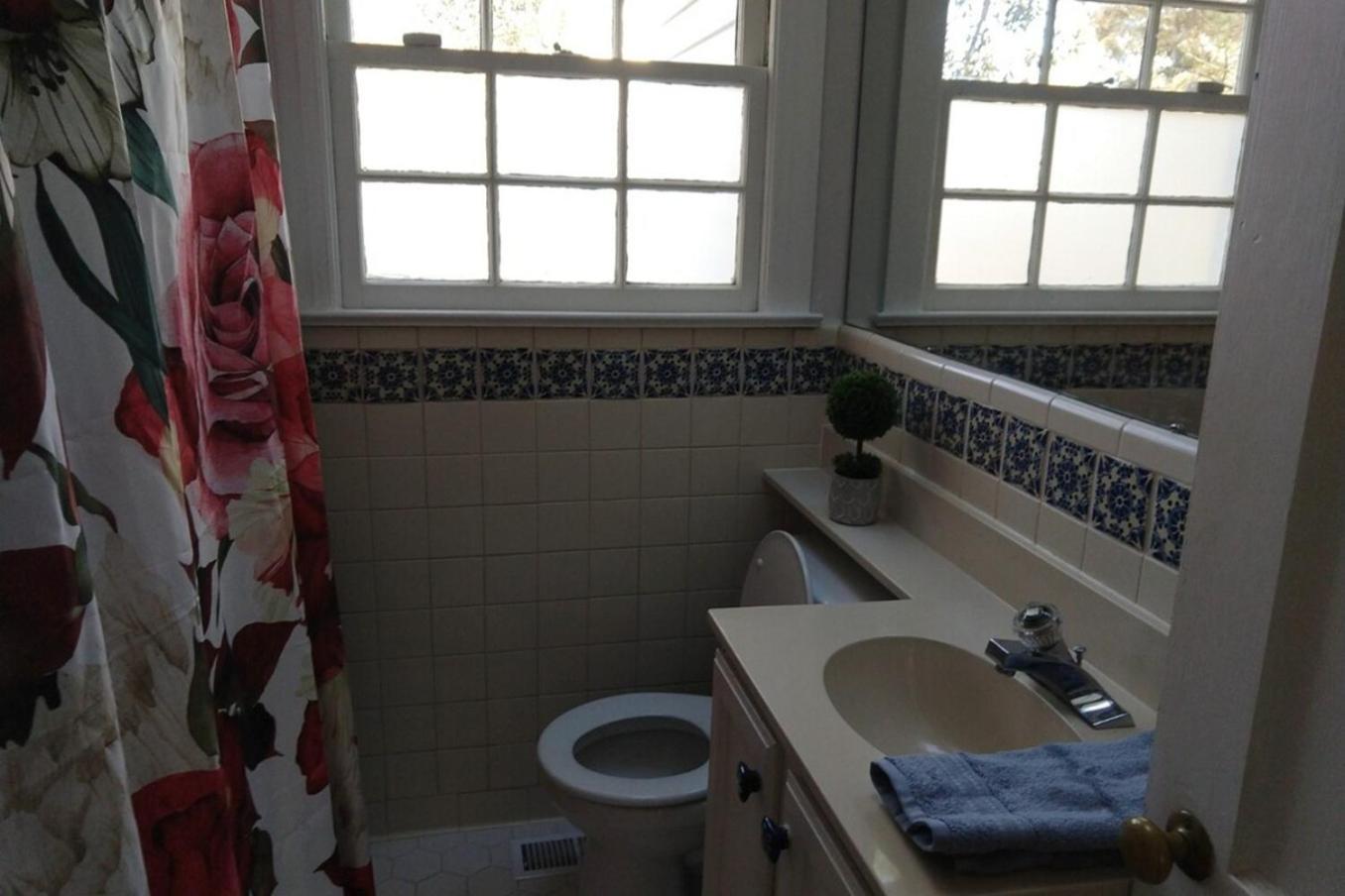 Charming Classic Cottage 2Br Дарем Экстерьер фото